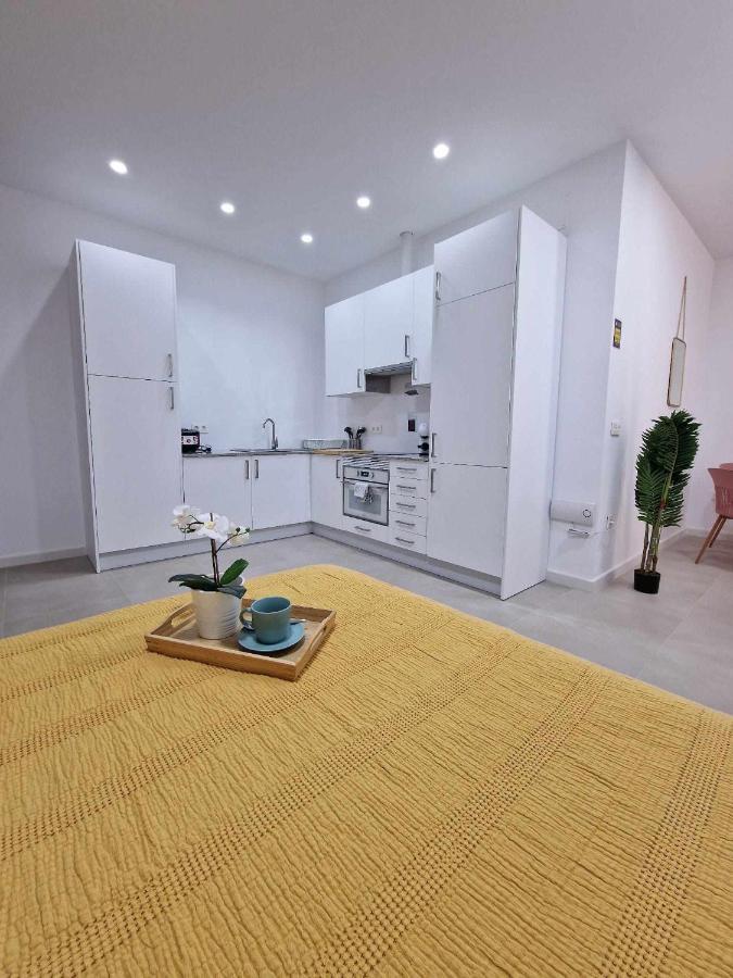 Moderno Apartamento 3 En Calle Marmoles マラガ エクステリア 写真
