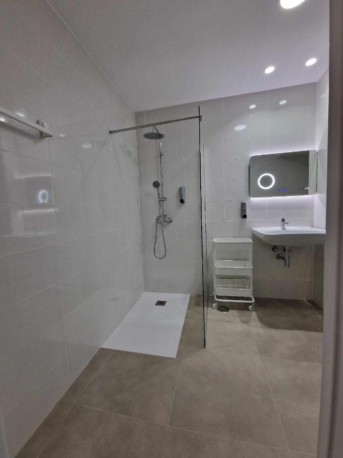 Moderno Apartamento 3 En Calle Marmoles マラガ エクステリア 写真