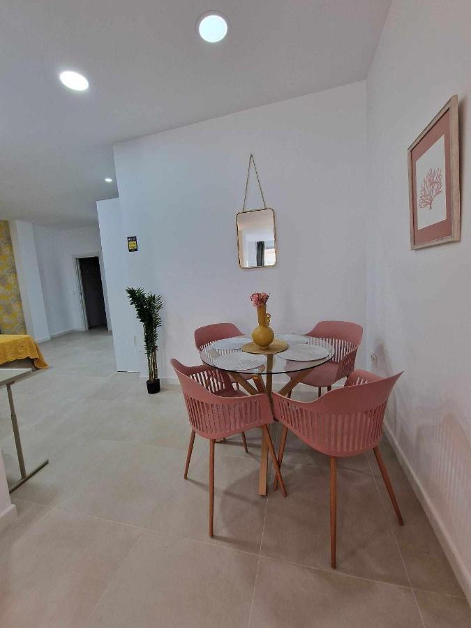 Moderno Apartamento 3 En Calle Marmoles マラガ エクステリア 写真