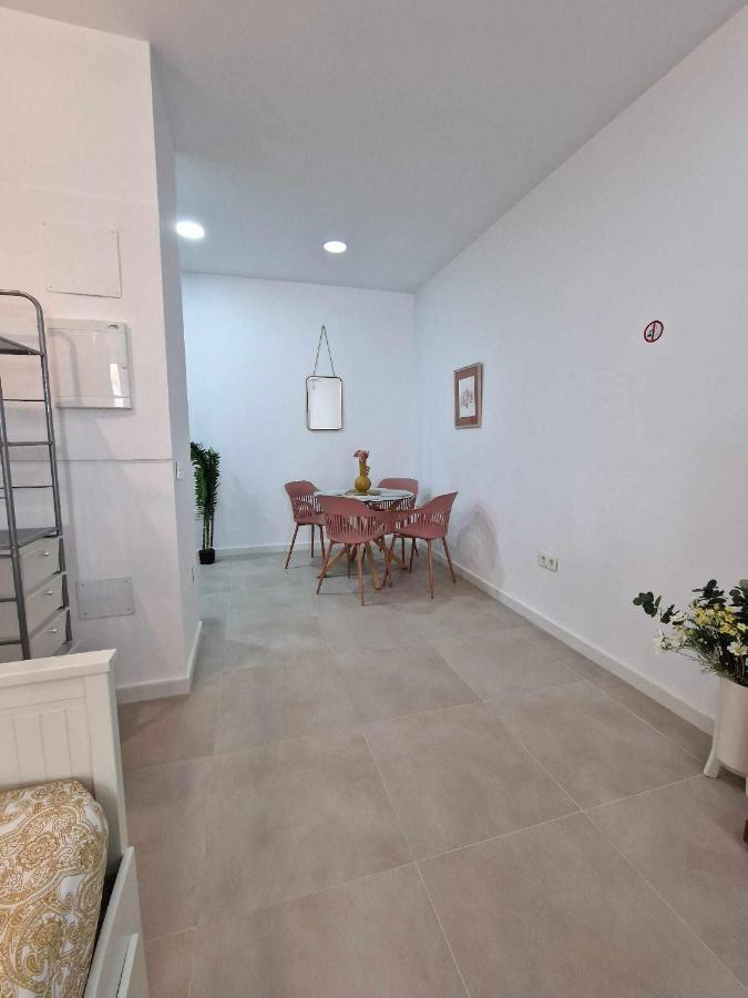 Moderno Apartamento 3 En Calle Marmoles マラガ エクステリア 写真
